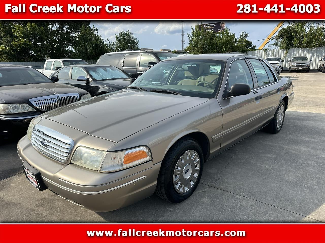 2005 Ford Crown Victoria 4dr Sedan