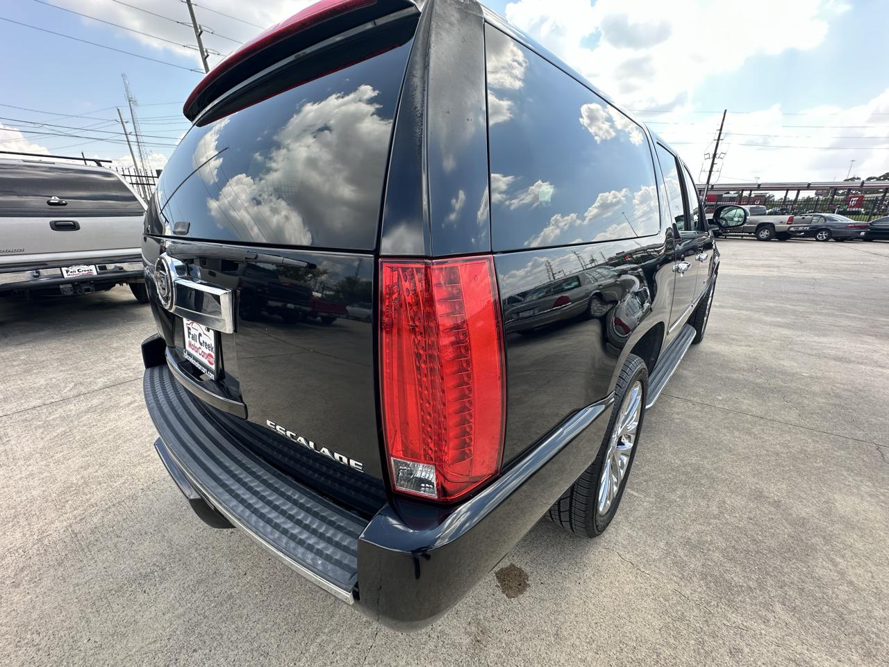Cadillac Escalade ESV AWD 2009