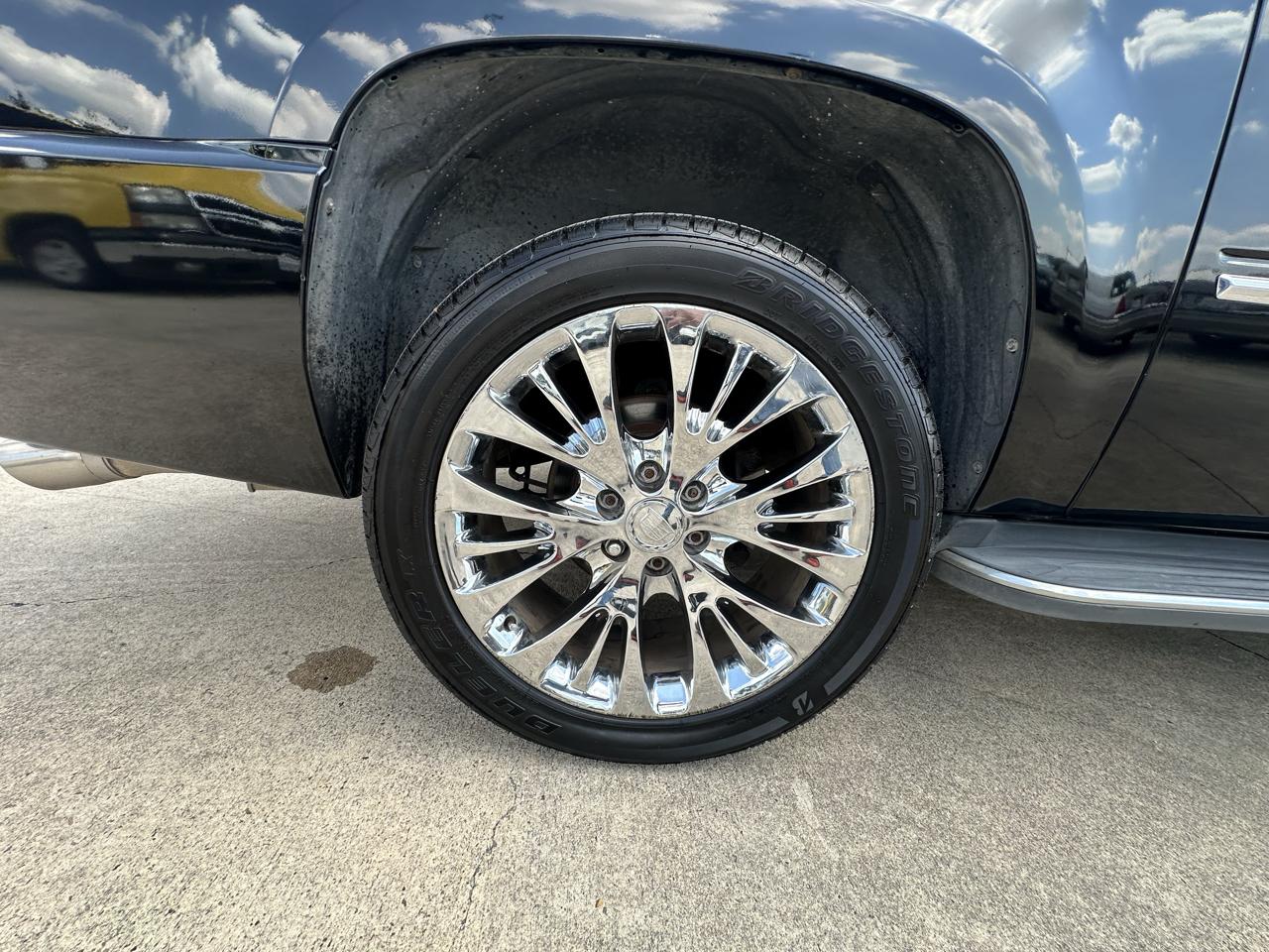 Cadillac Escalade ESV AWD 2009