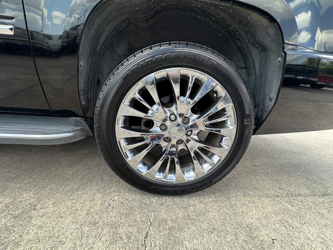 Cadillac Escalade ESV AWD 2009