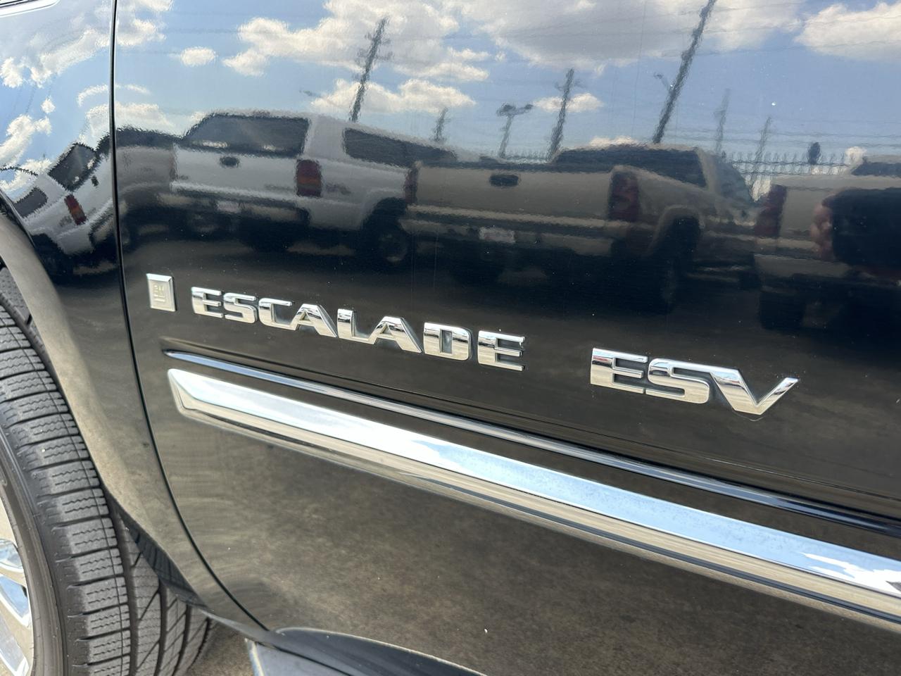 Cadillac Escalade ESV AWD 2009