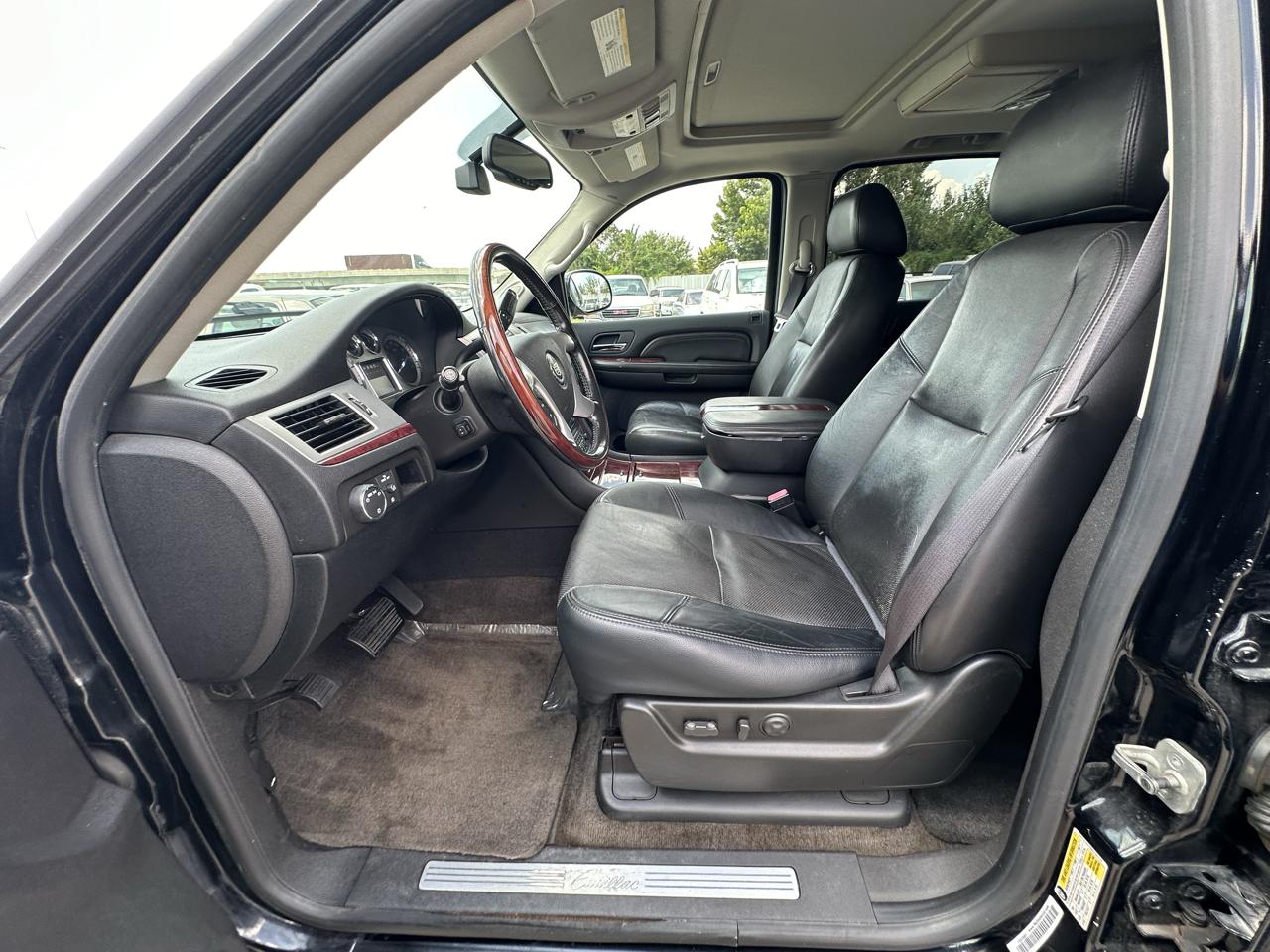 Cadillac Escalade ESV AWD 2009