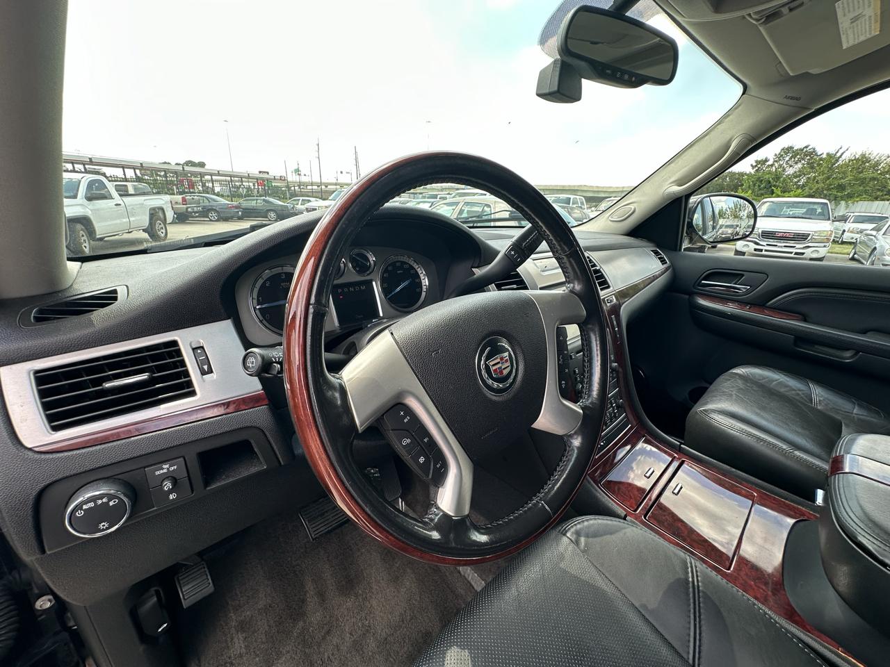 Cadillac Escalade ESV AWD 2009