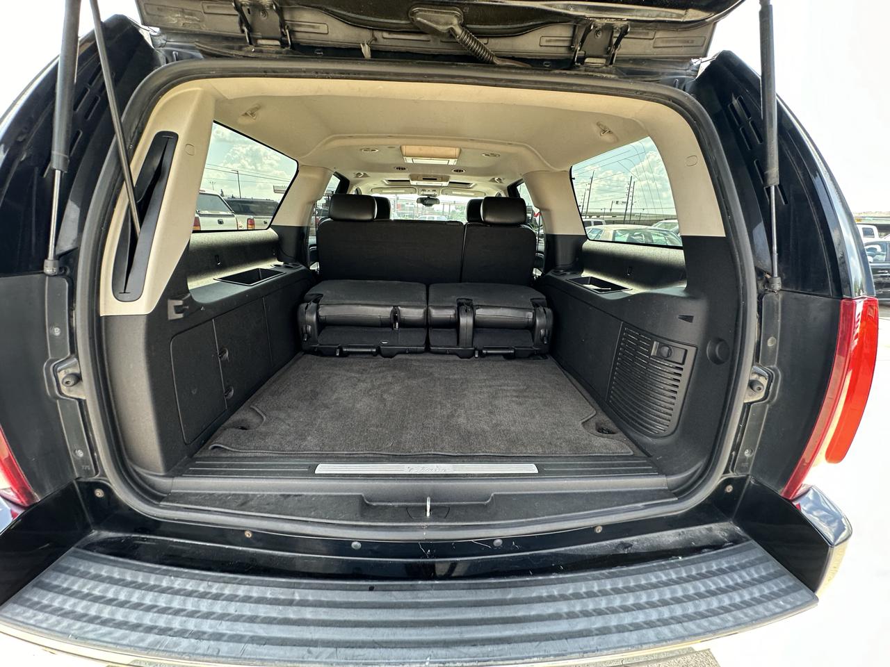 Cadillac Escalade ESV AWD 2009