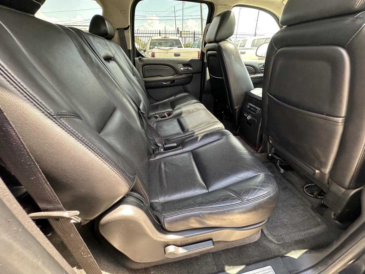 Cadillac Escalade ESV AWD 2009