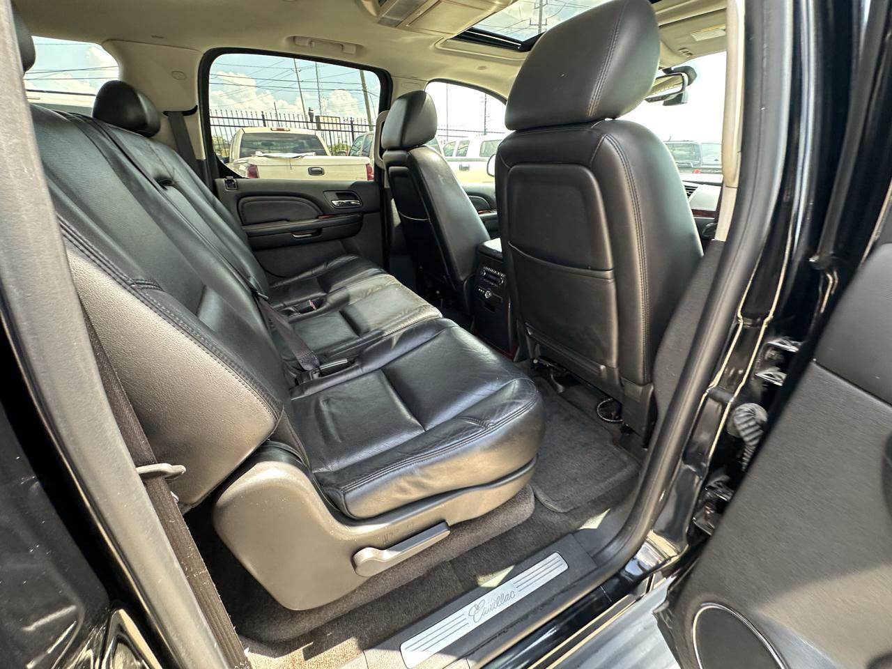 Cadillac Escalade ESV AWD 2009