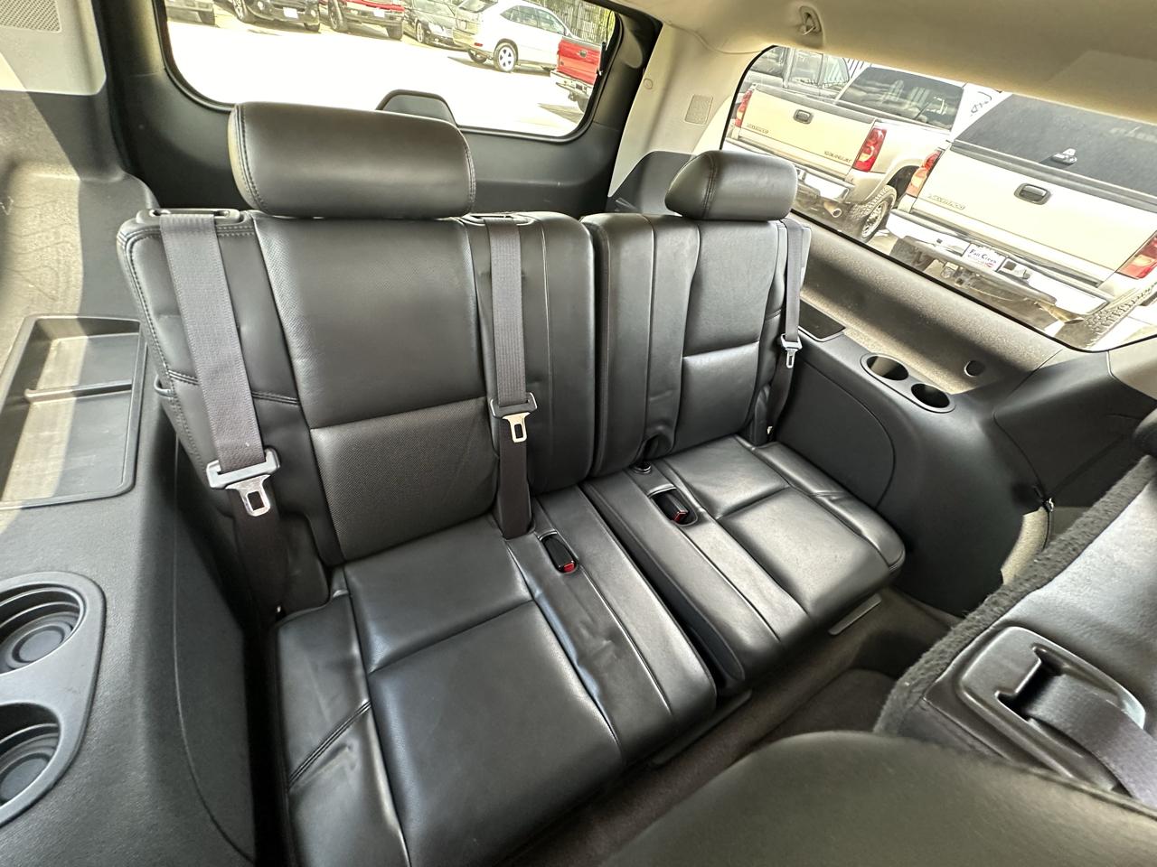Cadillac Escalade ESV AWD 2009