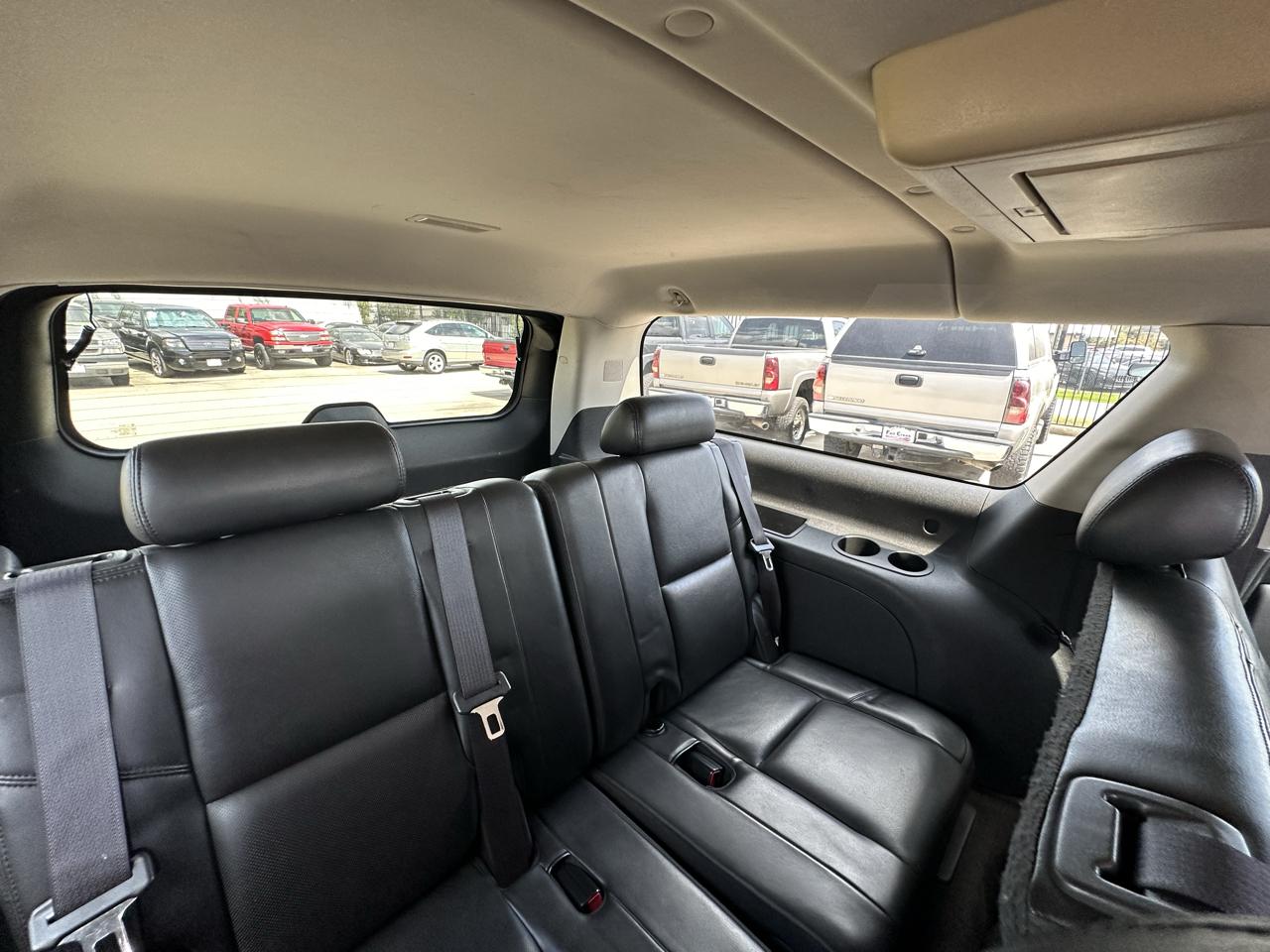 Cadillac Escalade ESV AWD 2009