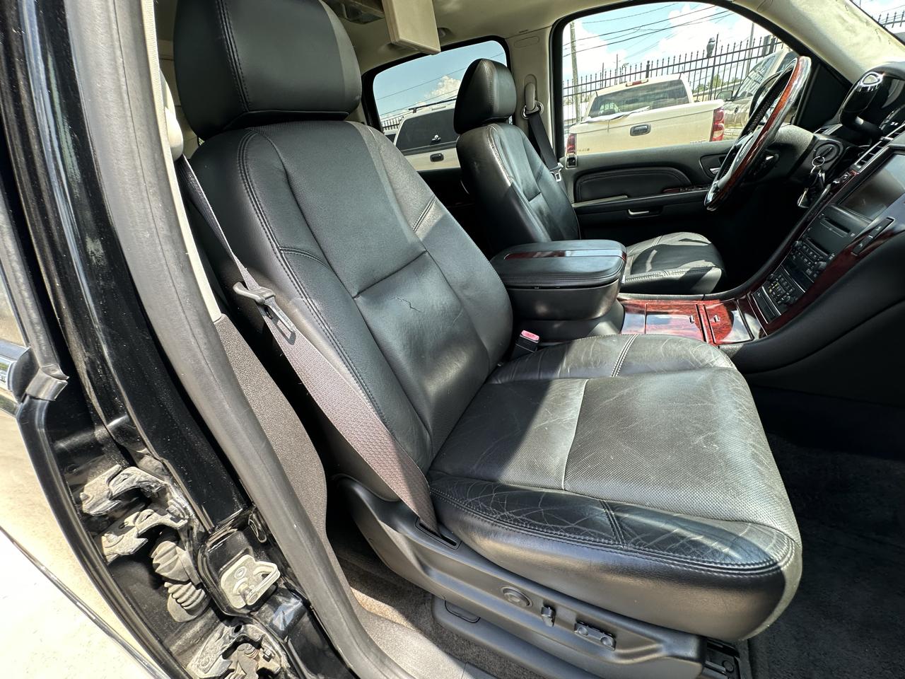 Cadillac Escalade ESV AWD 2009