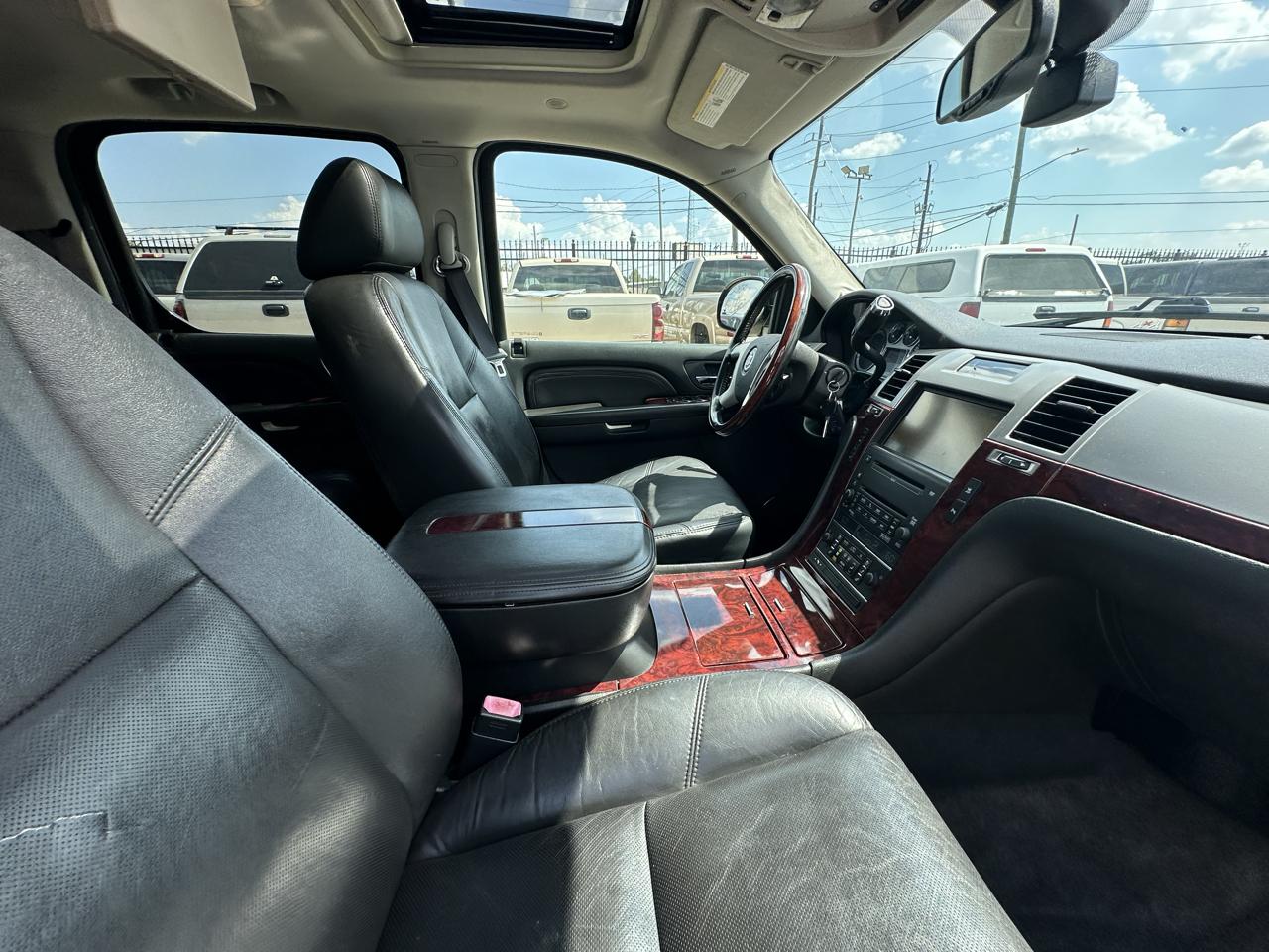 Cadillac Escalade ESV AWD 2009
