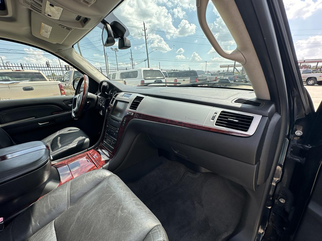 Cadillac Escalade ESV AWD 2009