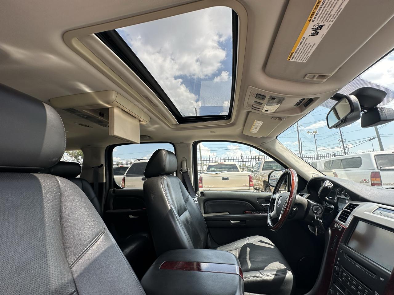 Cadillac Escalade ESV AWD 2009