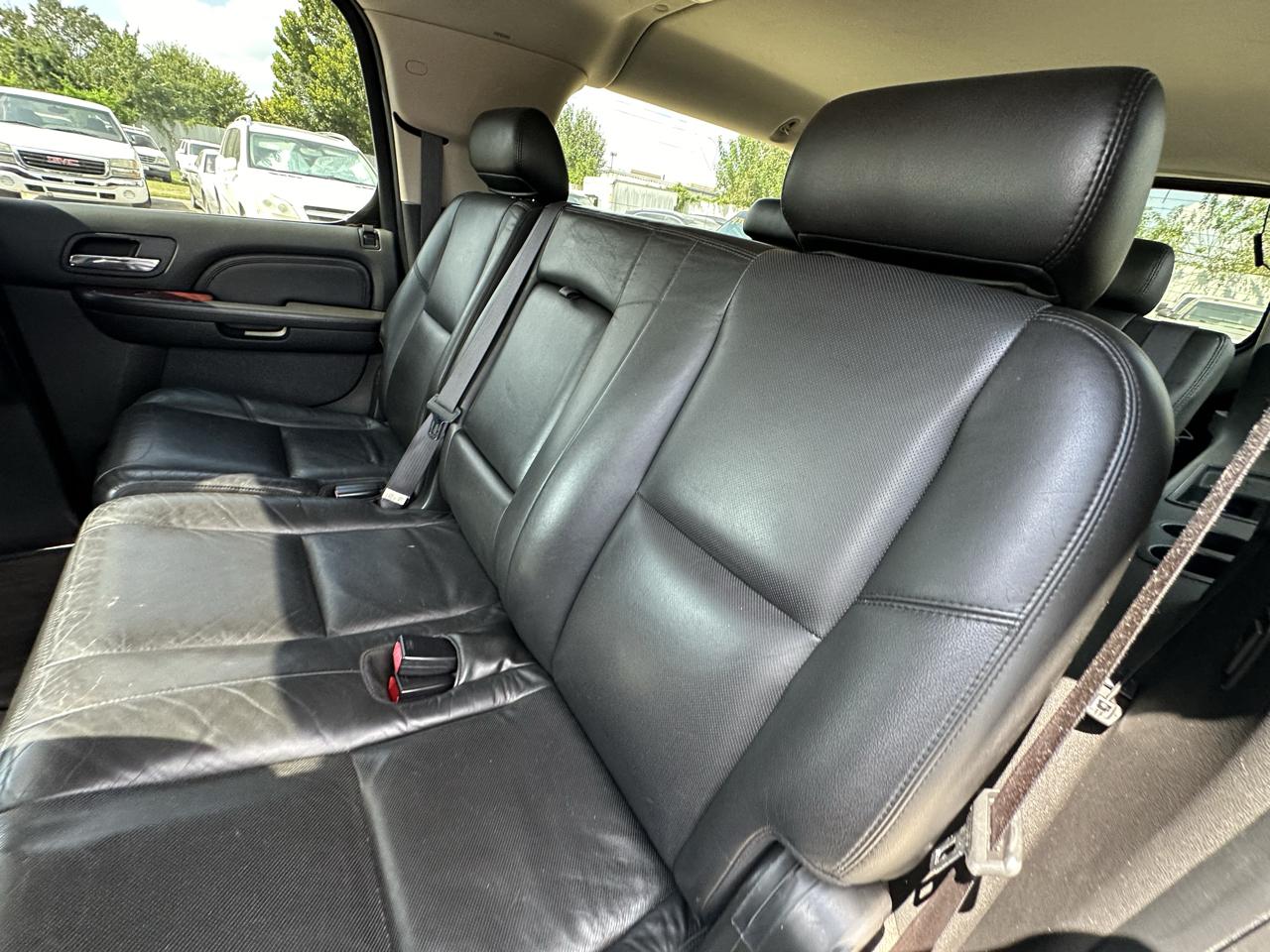 Cadillac Escalade ESV AWD 2009
