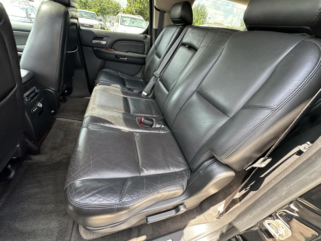 Cadillac Escalade ESV AWD 2009