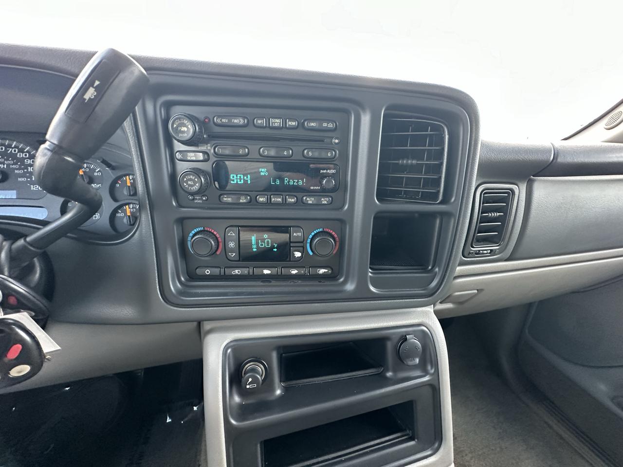 Chevrolet Tahoe LT 4WD 2004