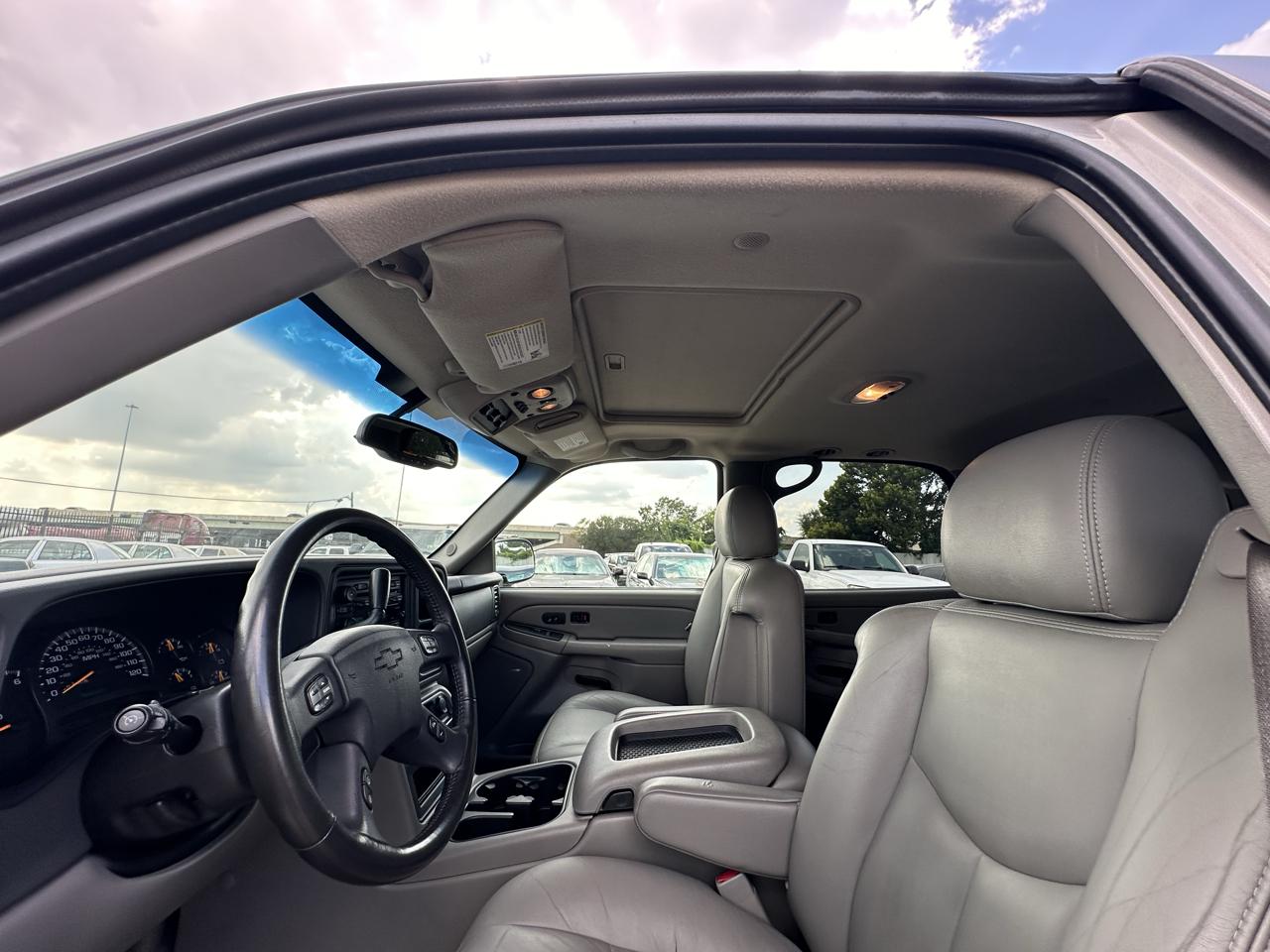 Chevrolet Tahoe LT 4WD 2004