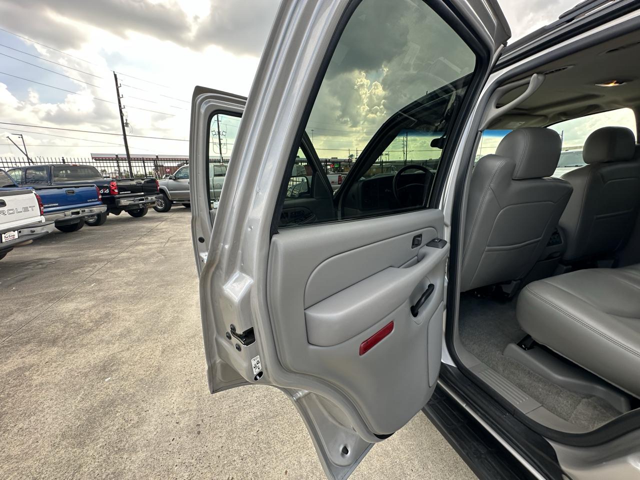 Chevrolet Tahoe LT 4WD 2004