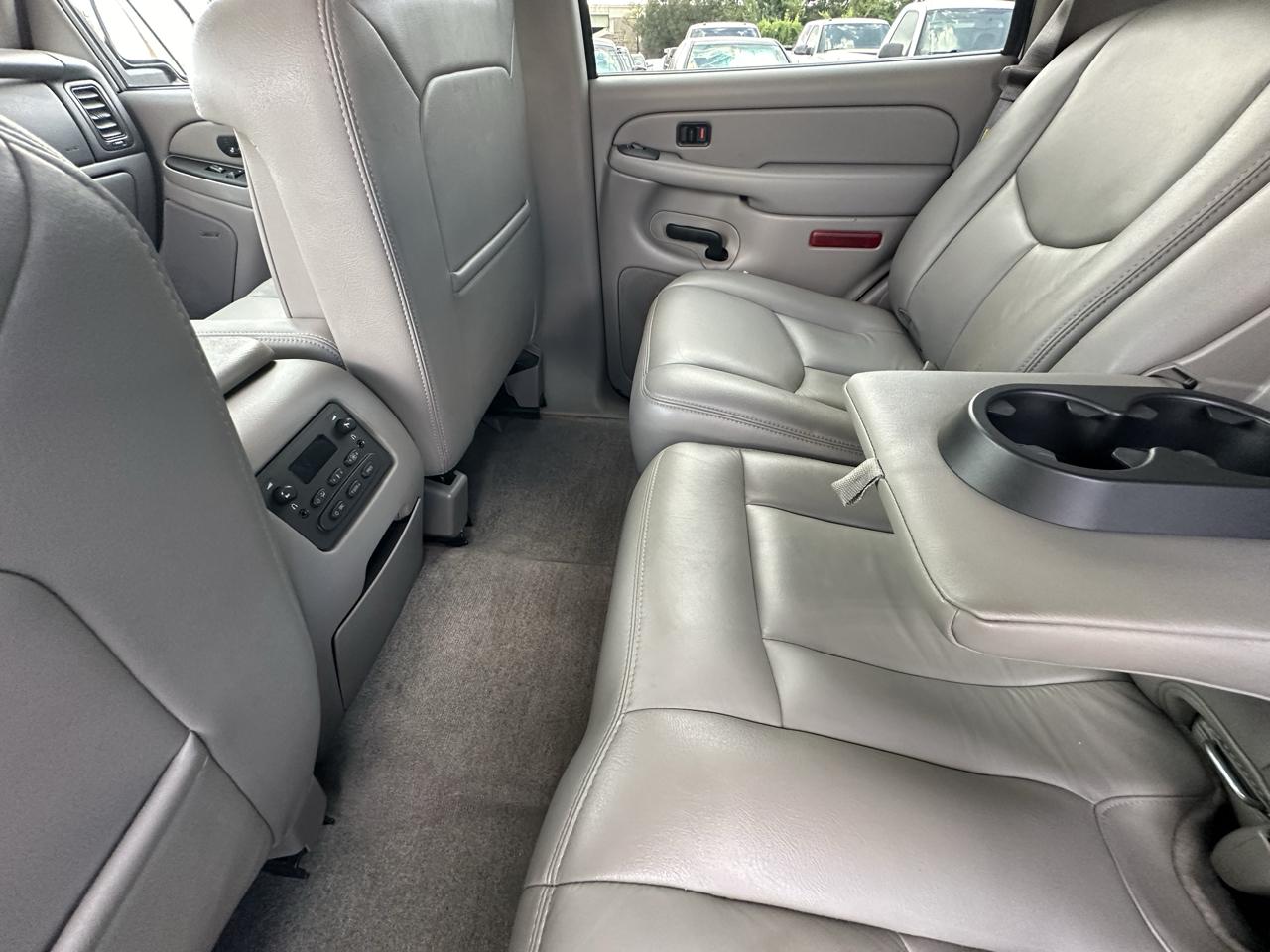Chevrolet Tahoe LT 4WD 2004