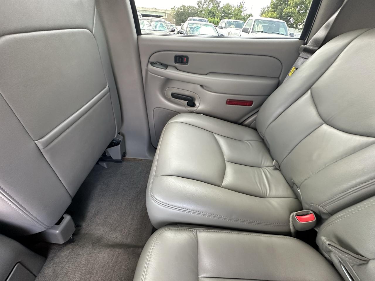 Chevrolet Tahoe LT 4WD 2004