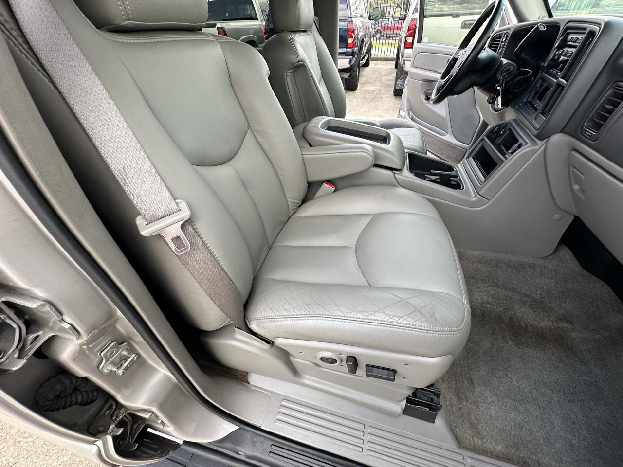 Chevrolet Tahoe LT 4WD 2004