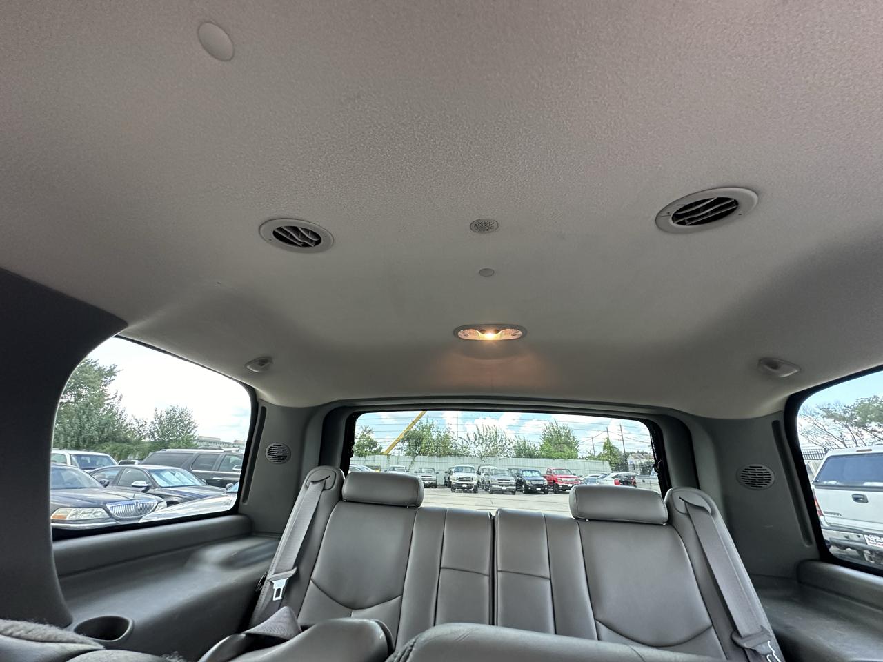 Chevrolet Tahoe LT 4WD 2004