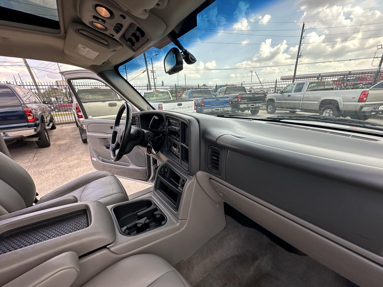 Chevrolet Tahoe LT 4WD 2004