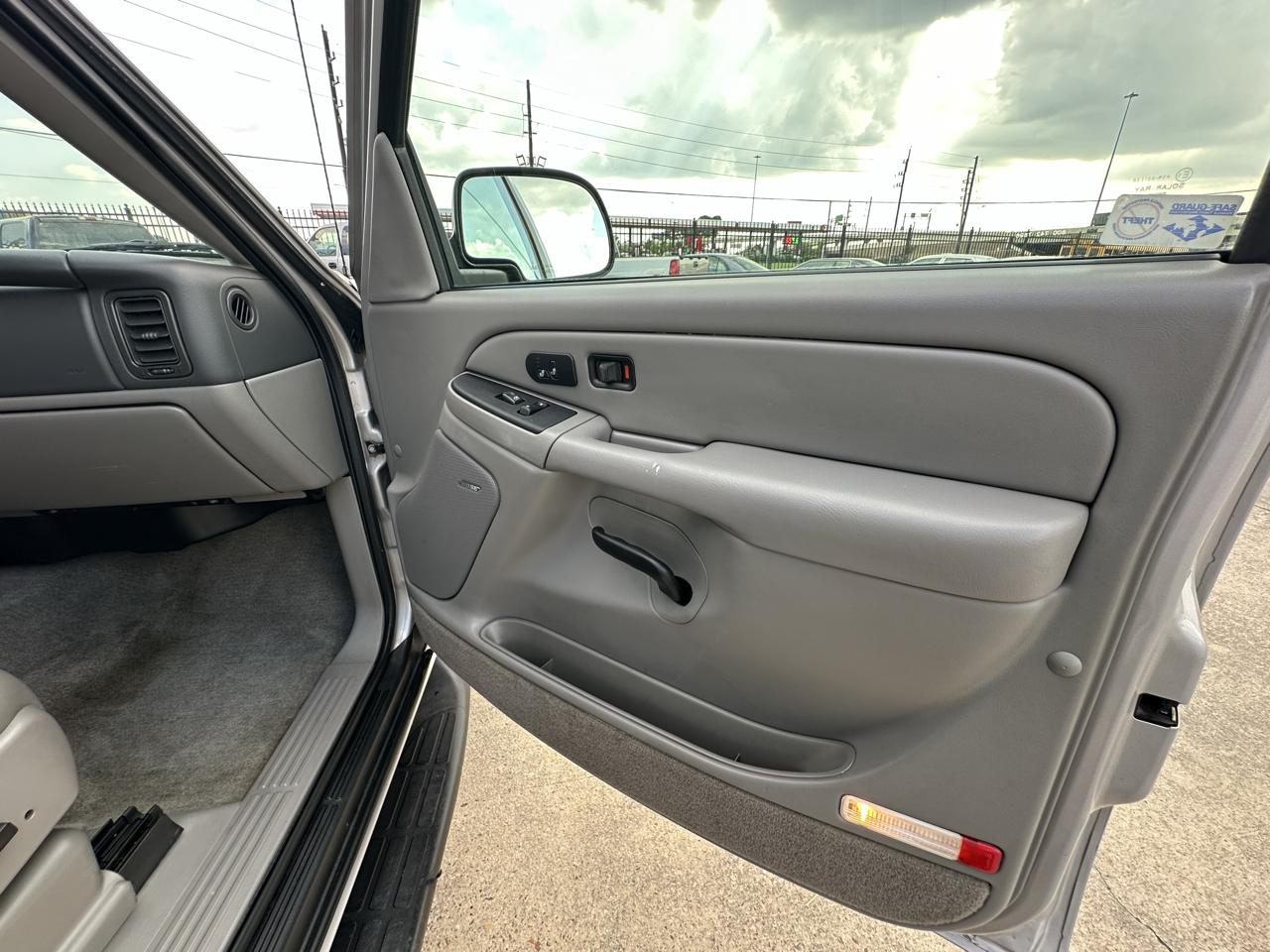 Chevrolet Tahoe LT 4WD 2004