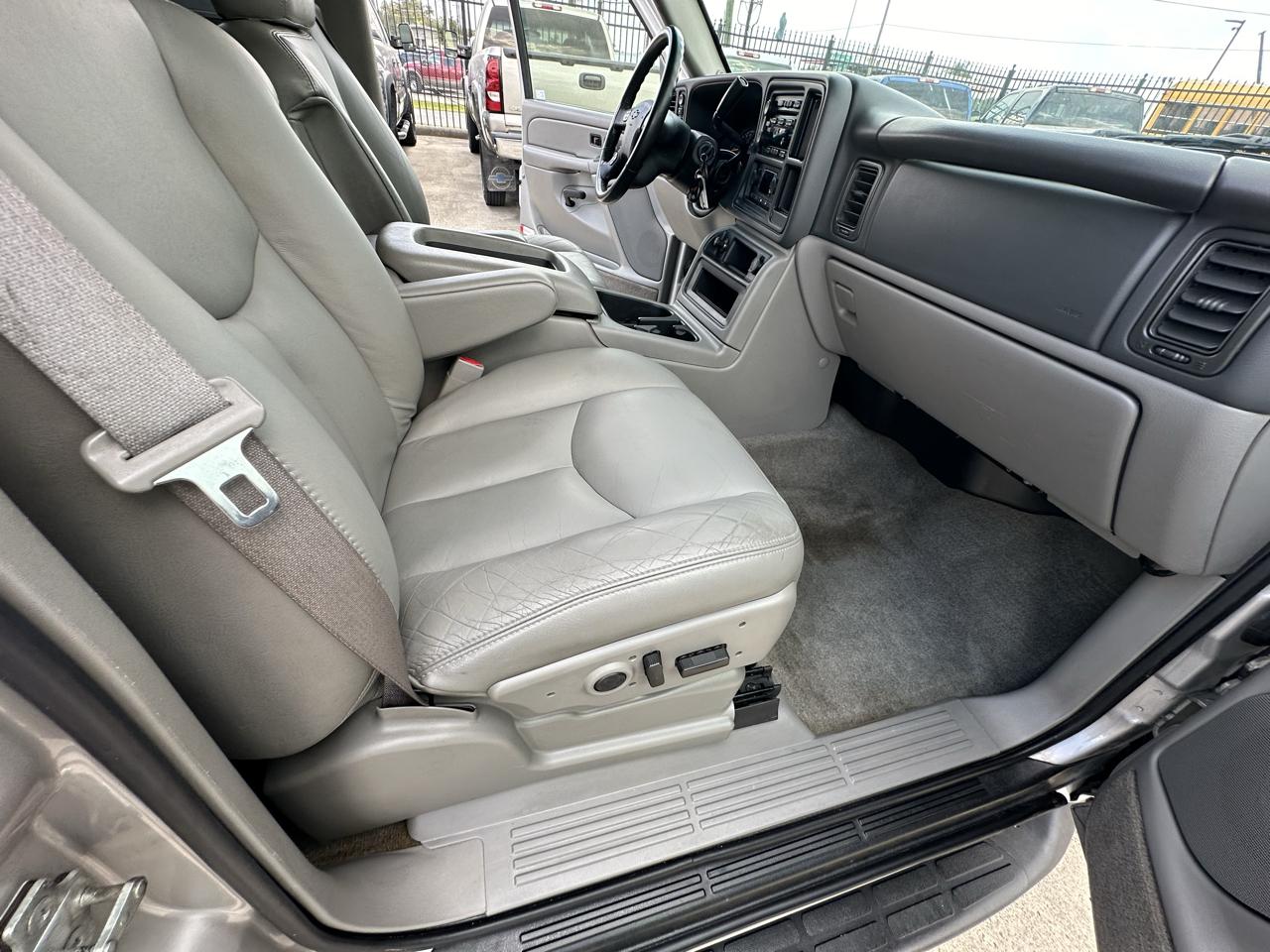 Chevrolet Tahoe LT 4WD 2004