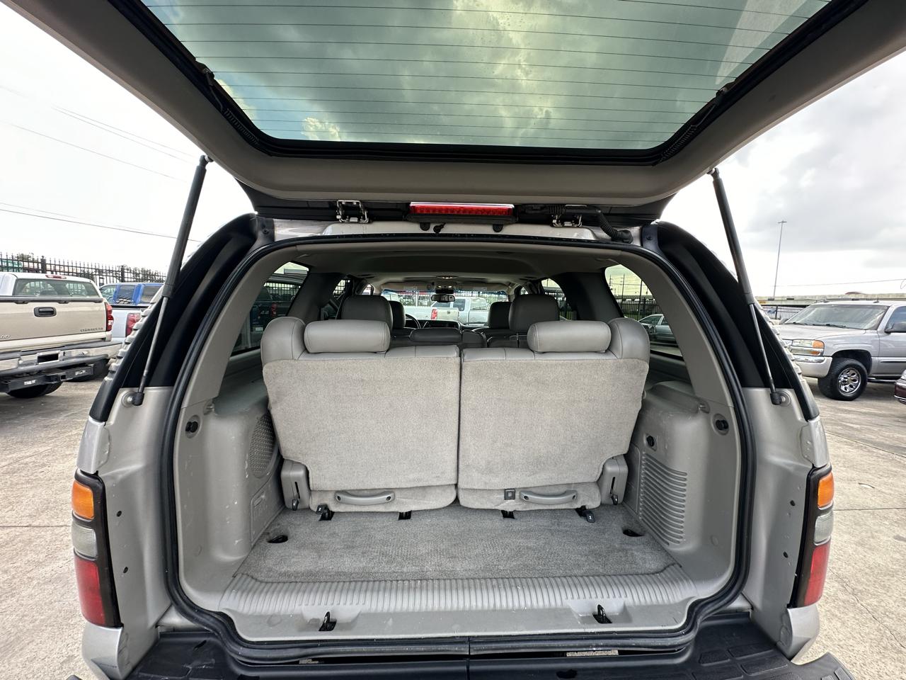 Chevrolet Tahoe LT 4WD 2004