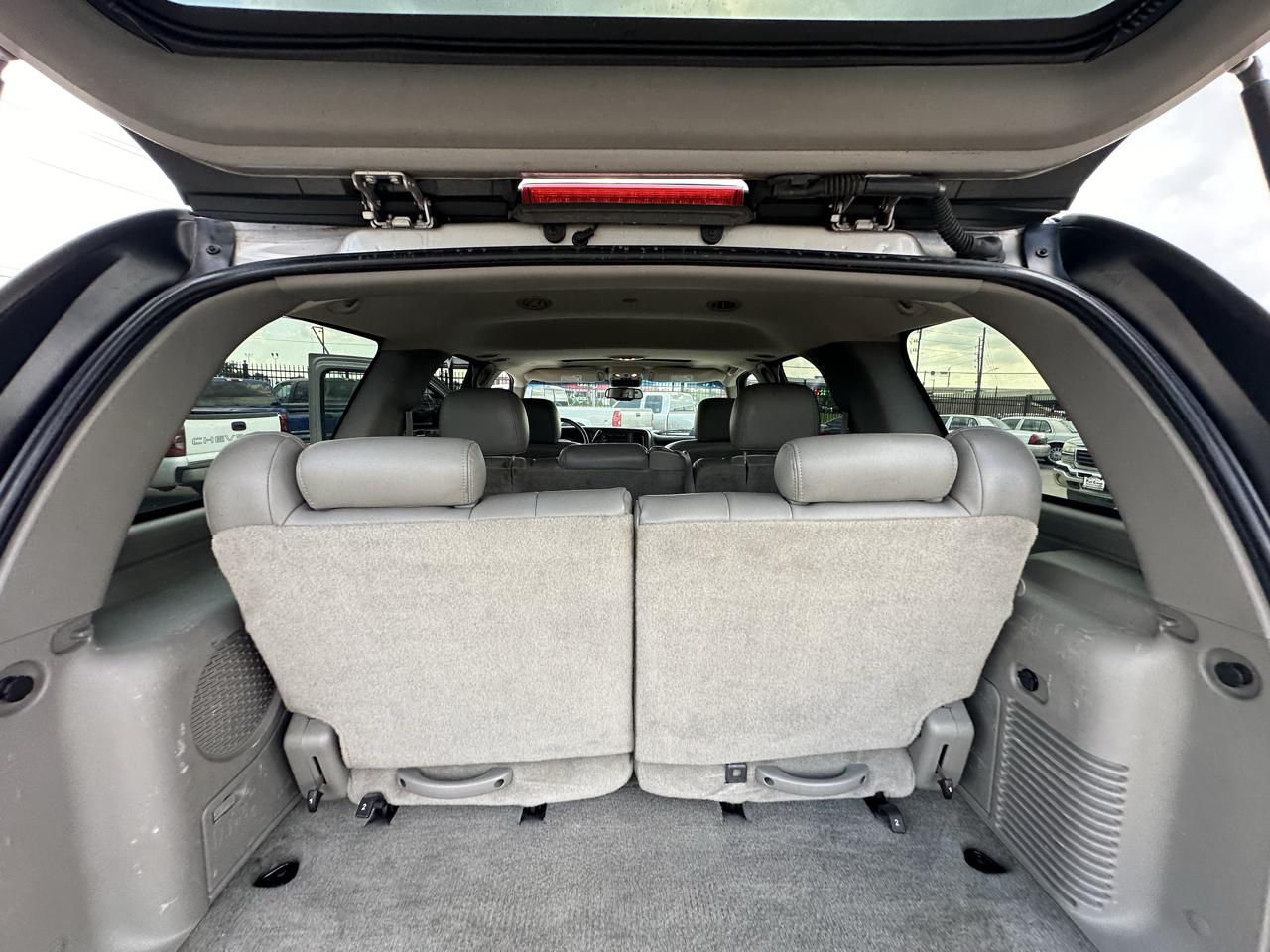Chevrolet Tahoe LT 4WD 2004
