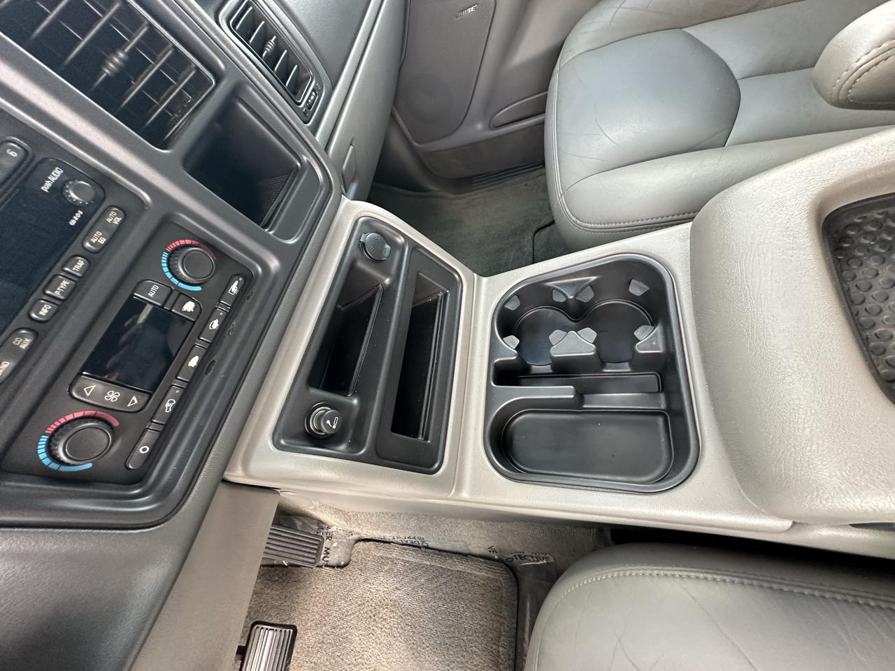 Chevrolet Tahoe LT 4WD 2004