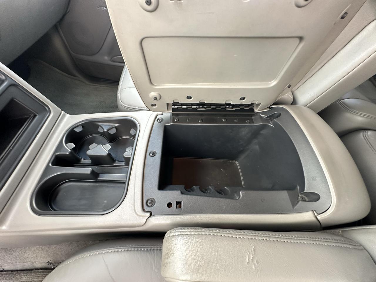 Chevrolet Tahoe LT 4WD 2004