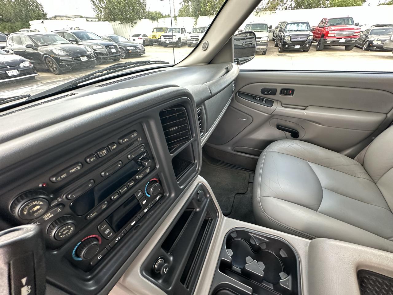 Chevrolet Tahoe LT 4WD 2004