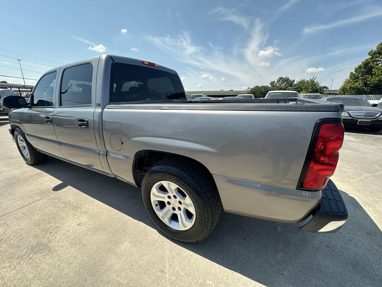 Chevrolet Silverado 1500 LT Crew Cab Short Box 2WD 2006
