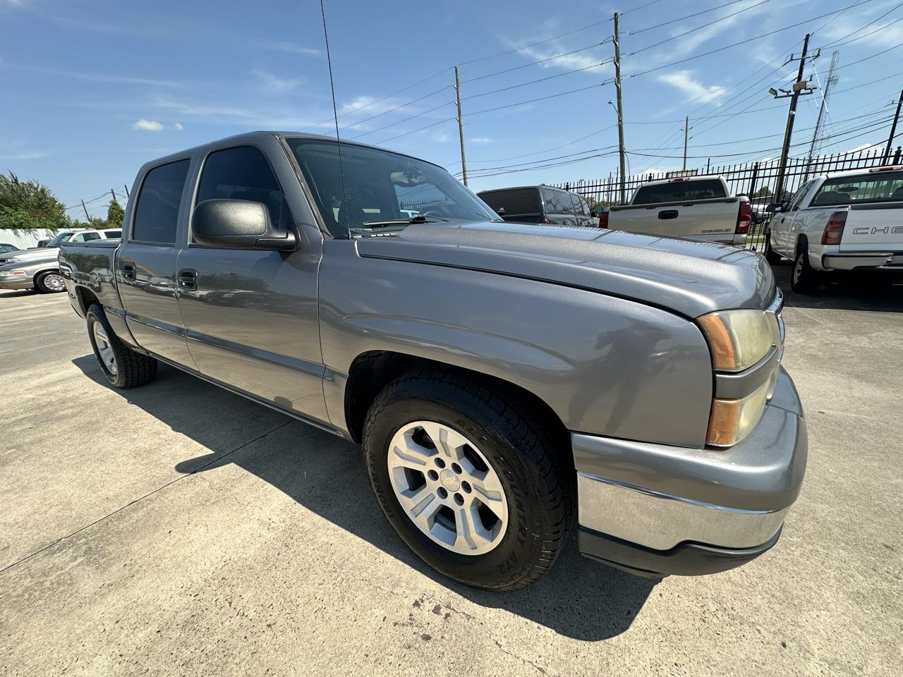 Chevrolet Silverado 1500 LT Crew Cab Short Box 2WD 2006