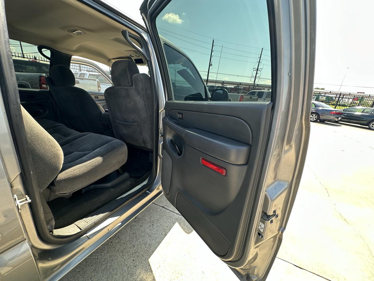Chevrolet Silverado 1500 LT Crew Cab Short Box 2WD 2006