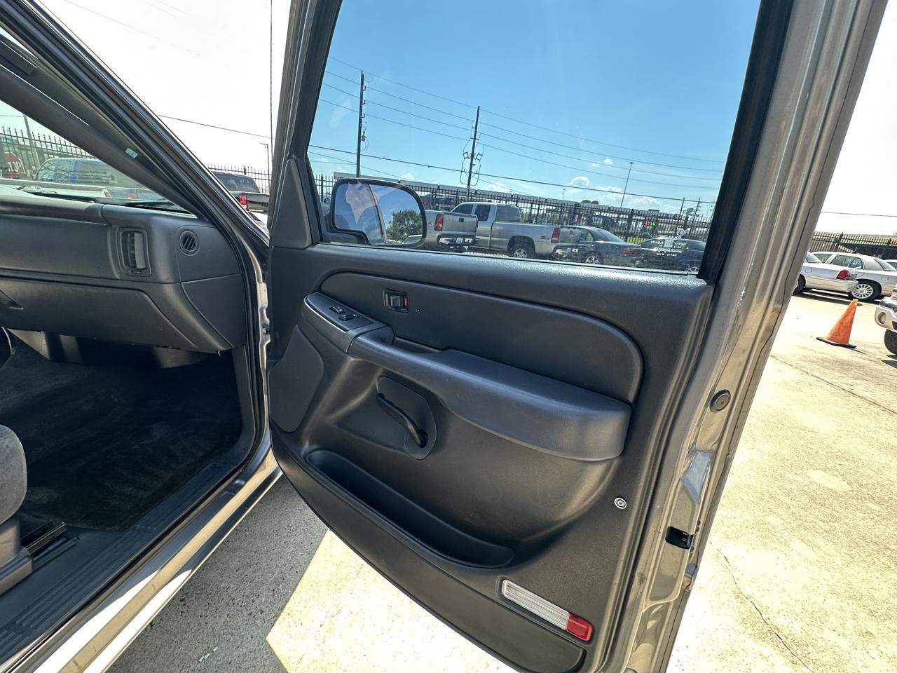 Chevrolet Silverado 1500 LT Crew Cab Short Box 2WD 2006