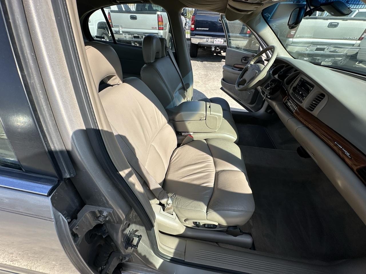 Buick LeSabre Custom 2000