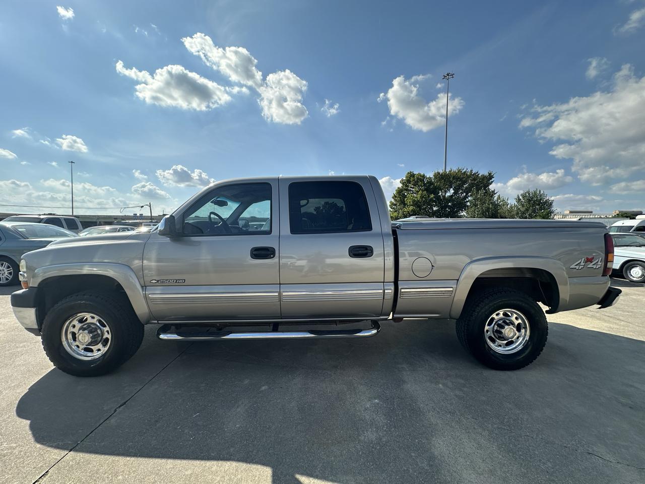 Chevrolet Silverado 2500HD LS Crew Cab Short Bed 4WD 2002