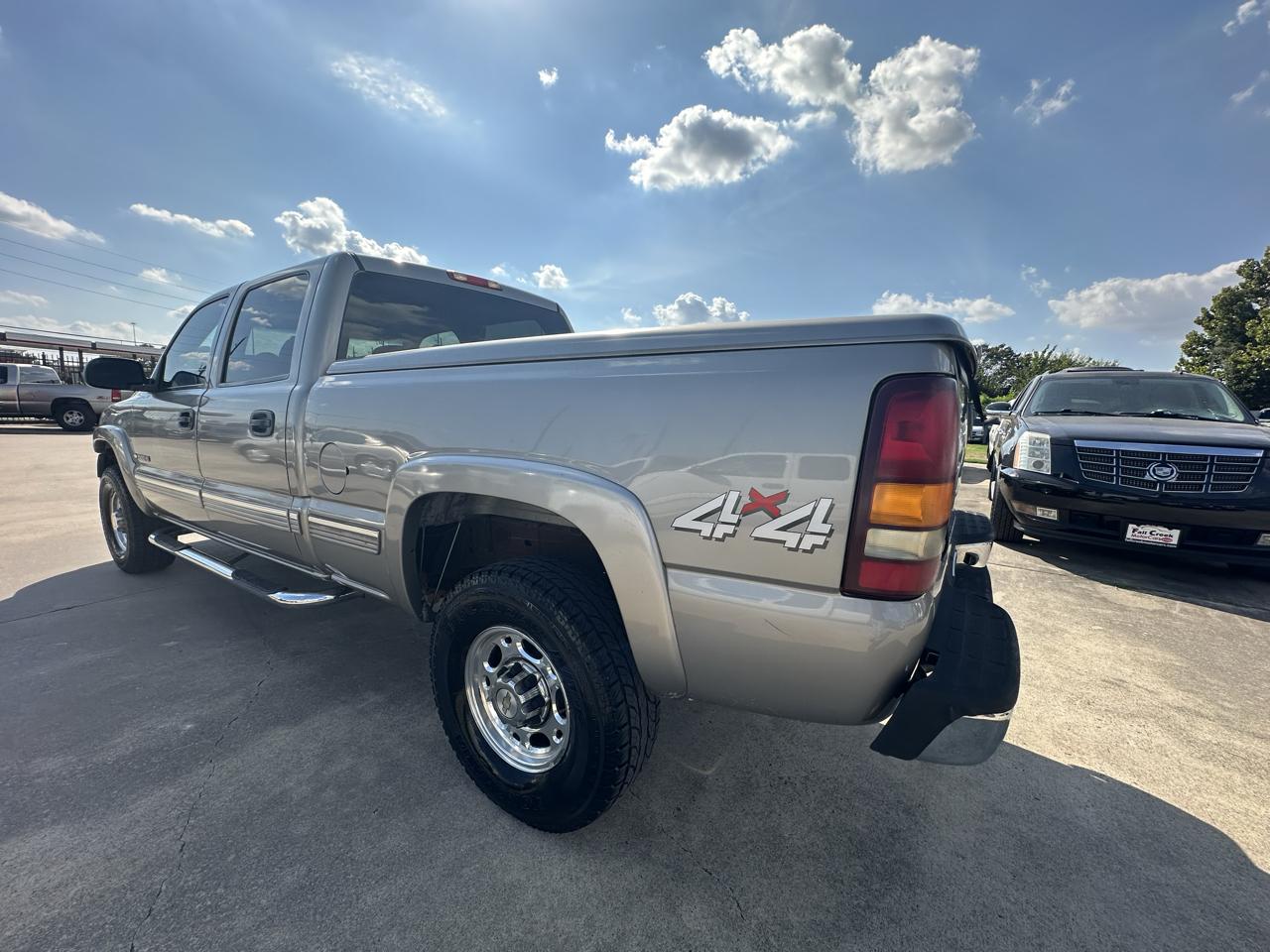 Chevrolet Silverado 2500HD LS Crew Cab Short Bed 4WD 2002