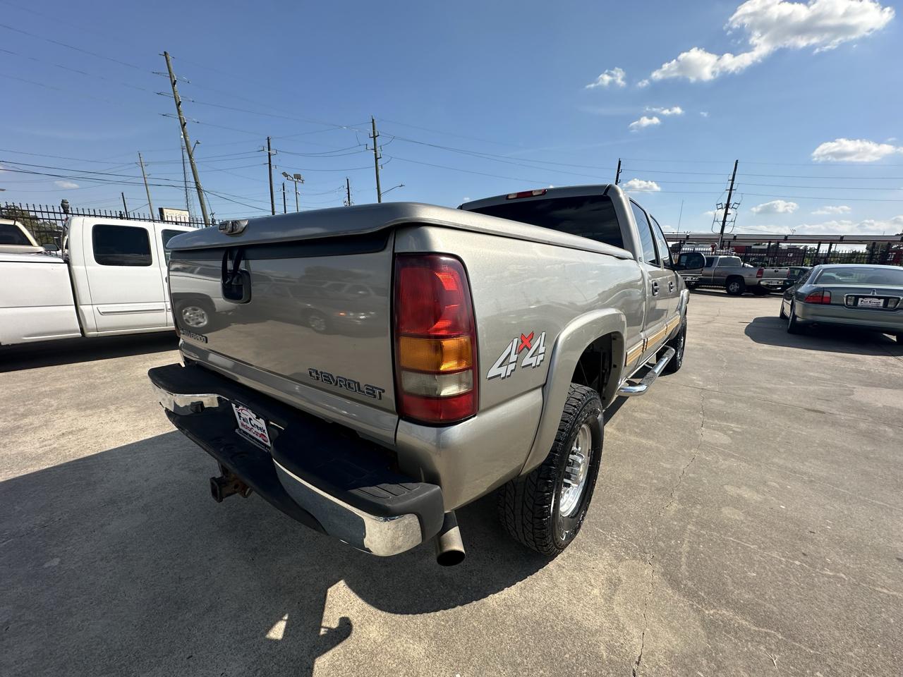 Chevrolet Silverado 2500HD LS Crew Cab Short Bed 4WD 2002