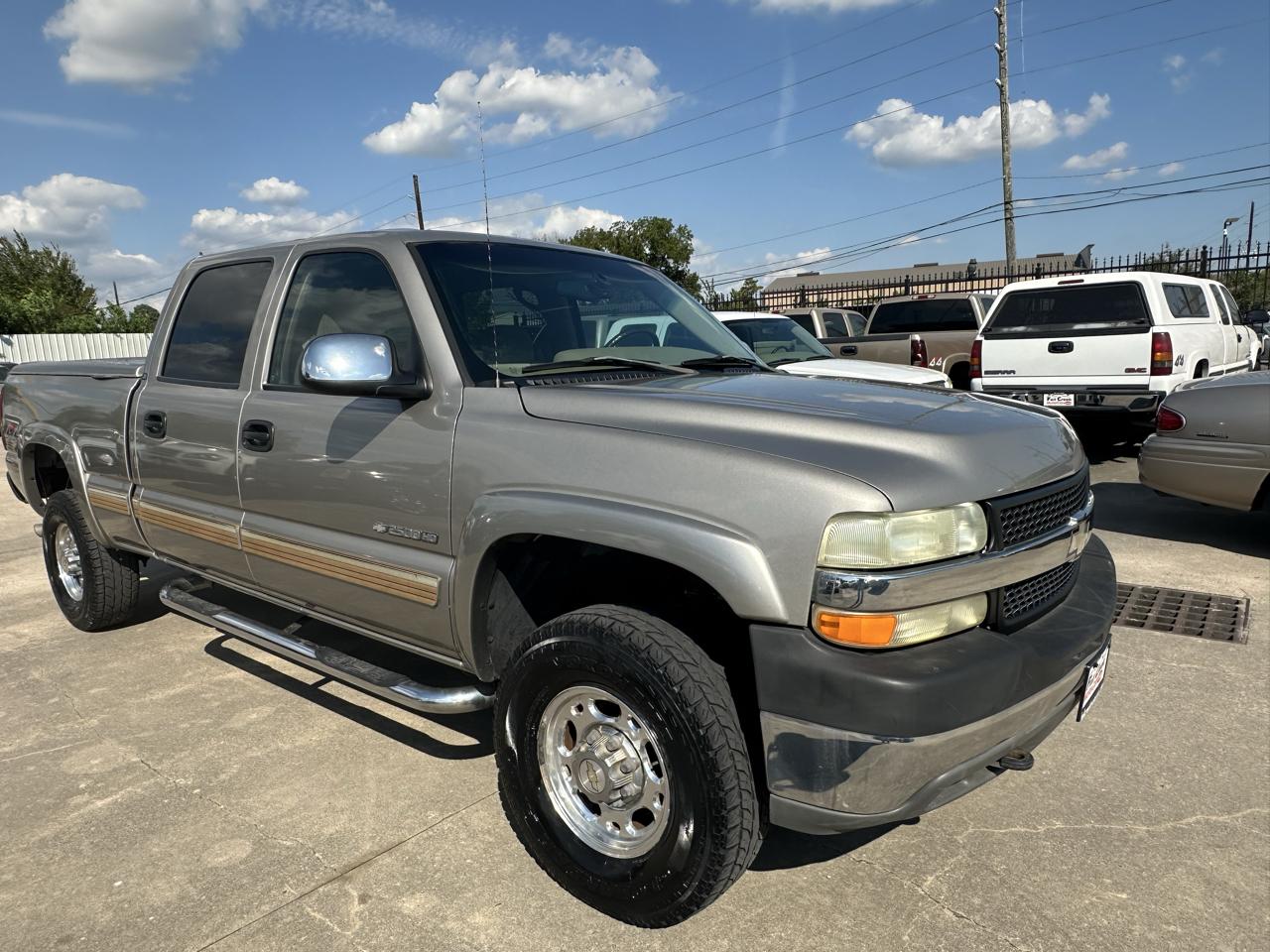 Chevrolet Silverado 2500HD LS Crew Cab Short Bed 4WD 2002