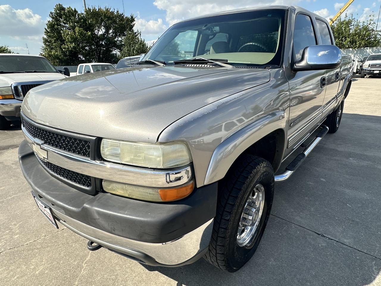 Chevrolet Silverado 2500HD LS Crew Cab Short Bed 4WD 2002