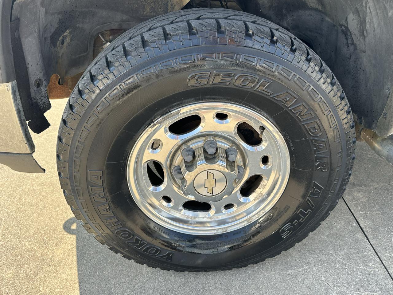 Chevrolet Silverado 2500HD LS Crew Cab Short Bed 4WD 2002