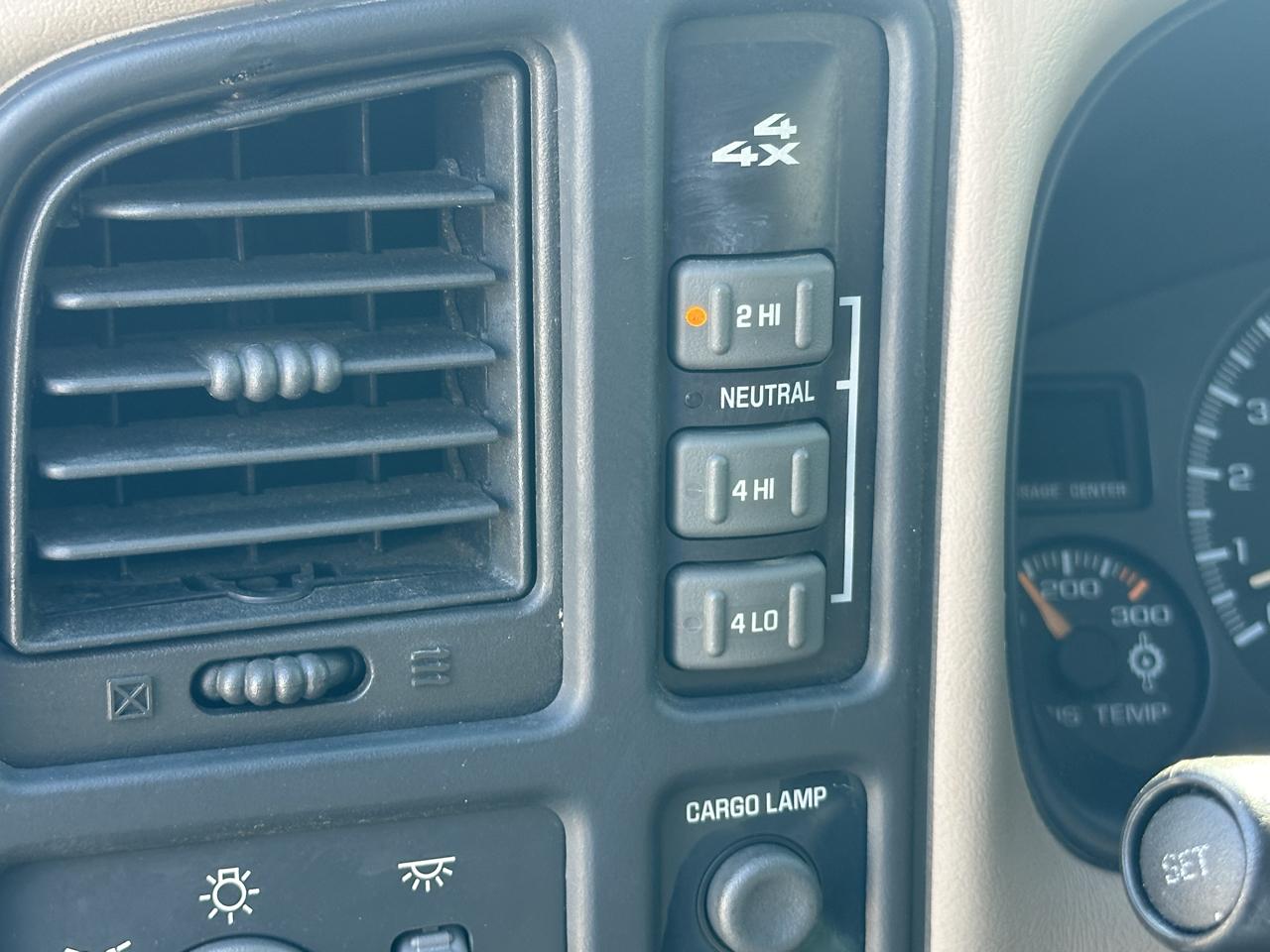 Chevrolet Silverado 2500HD LS Crew Cab Short Bed 4WD 2002