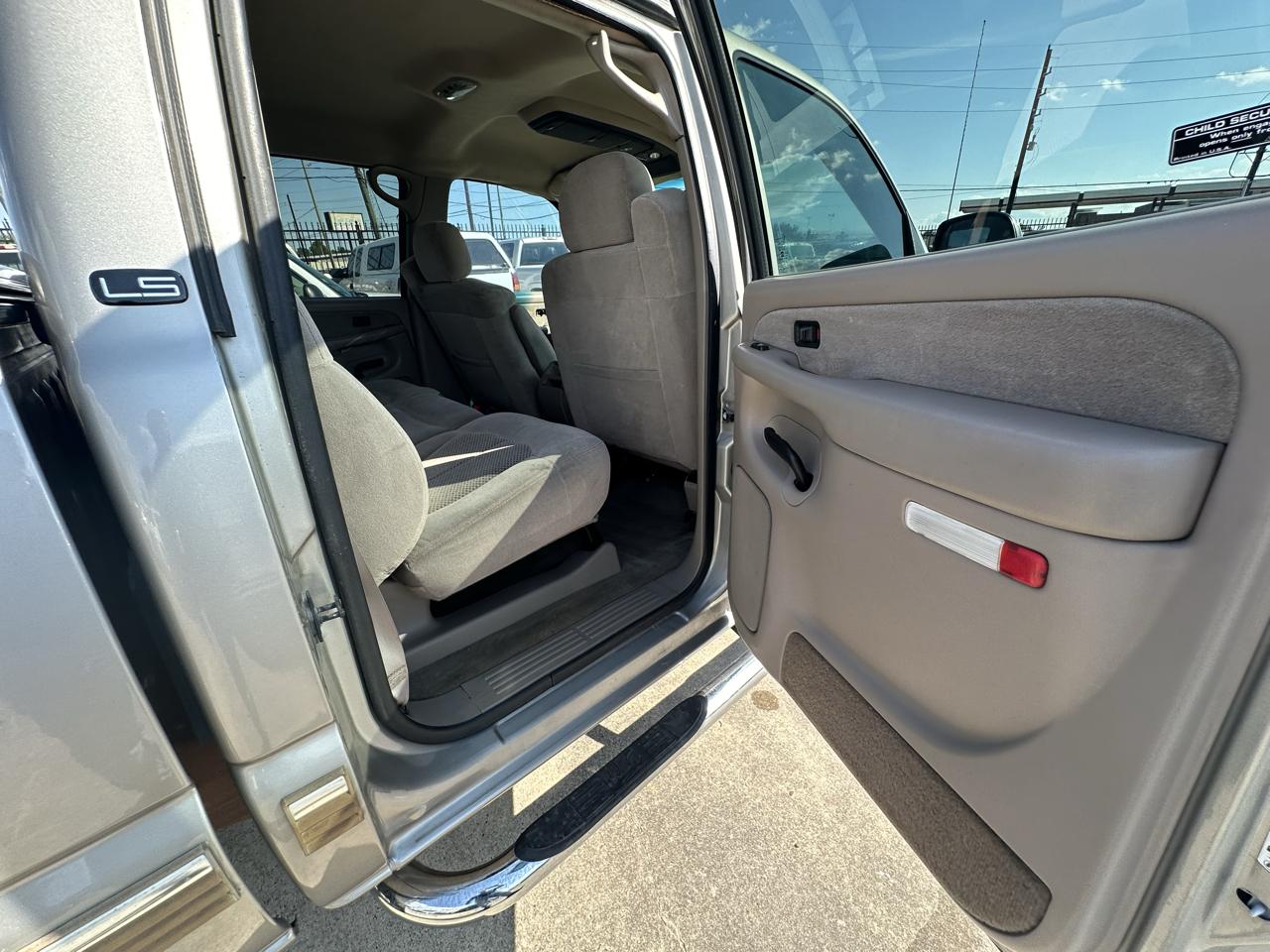 Chevrolet Silverado 2500HD LS Crew Cab Short Bed 4WD 2002