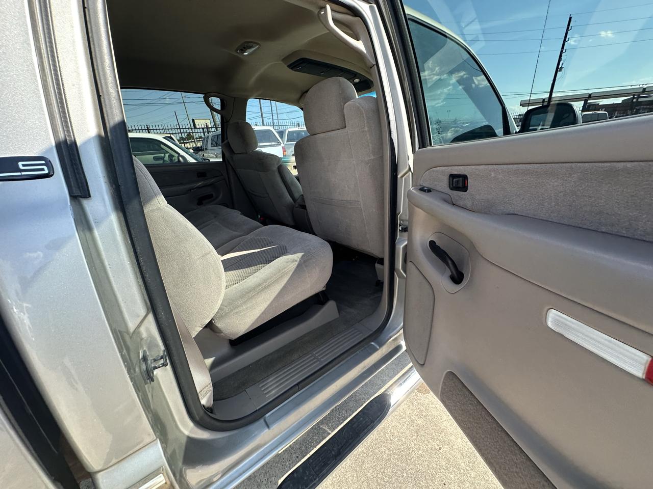 Chevrolet Silverado 2500HD LS Crew Cab Short Bed 4WD 2002