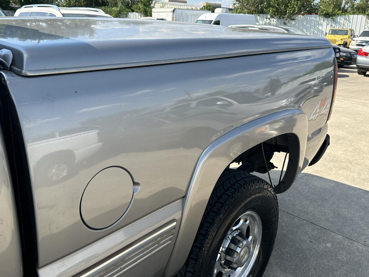 Chevrolet Silverado 2500HD LS Crew Cab Short Bed 4WD 2002