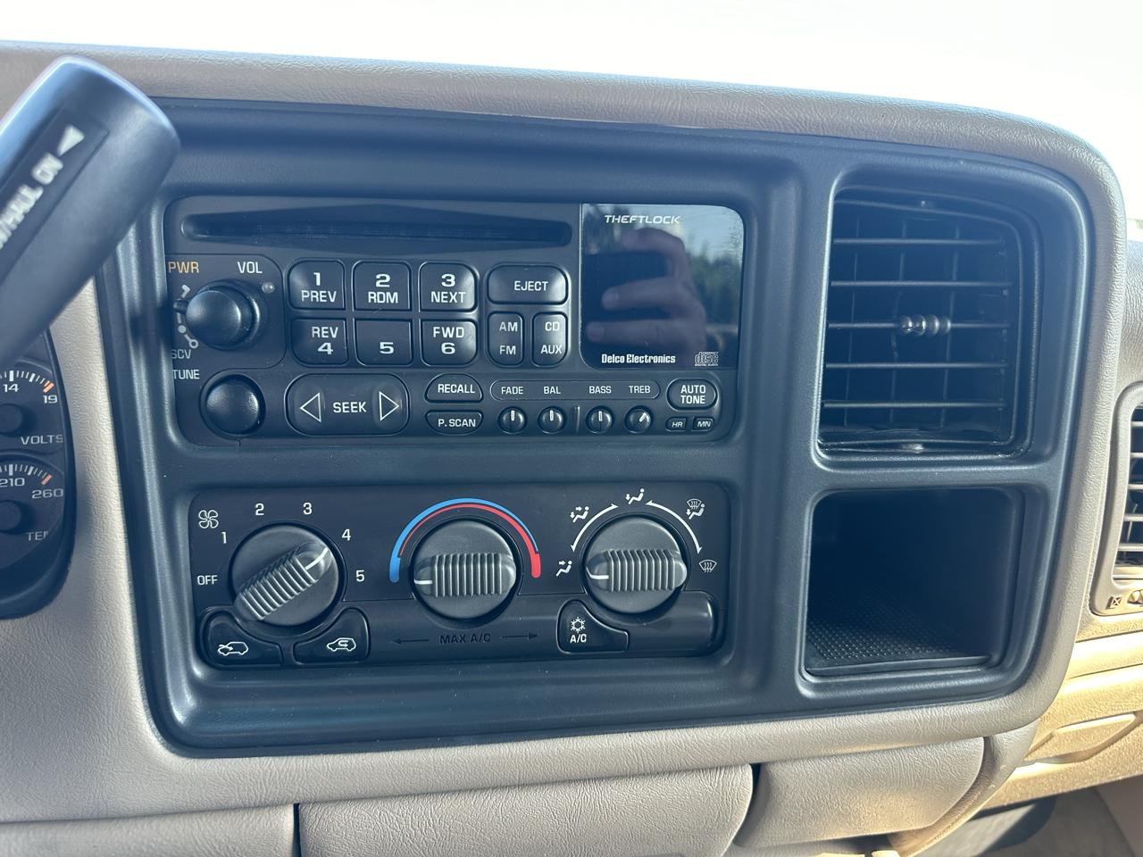 Chevrolet Silverado 2500HD LS Crew Cab Short Bed 4WD 2002