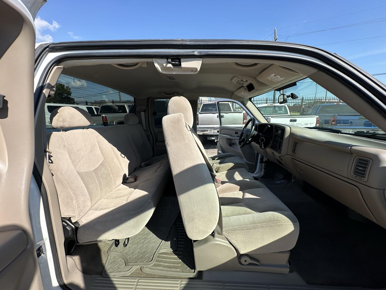 Chevrolet Silverado 2500HD LS Crew Cab Short Bed 4WD 2002